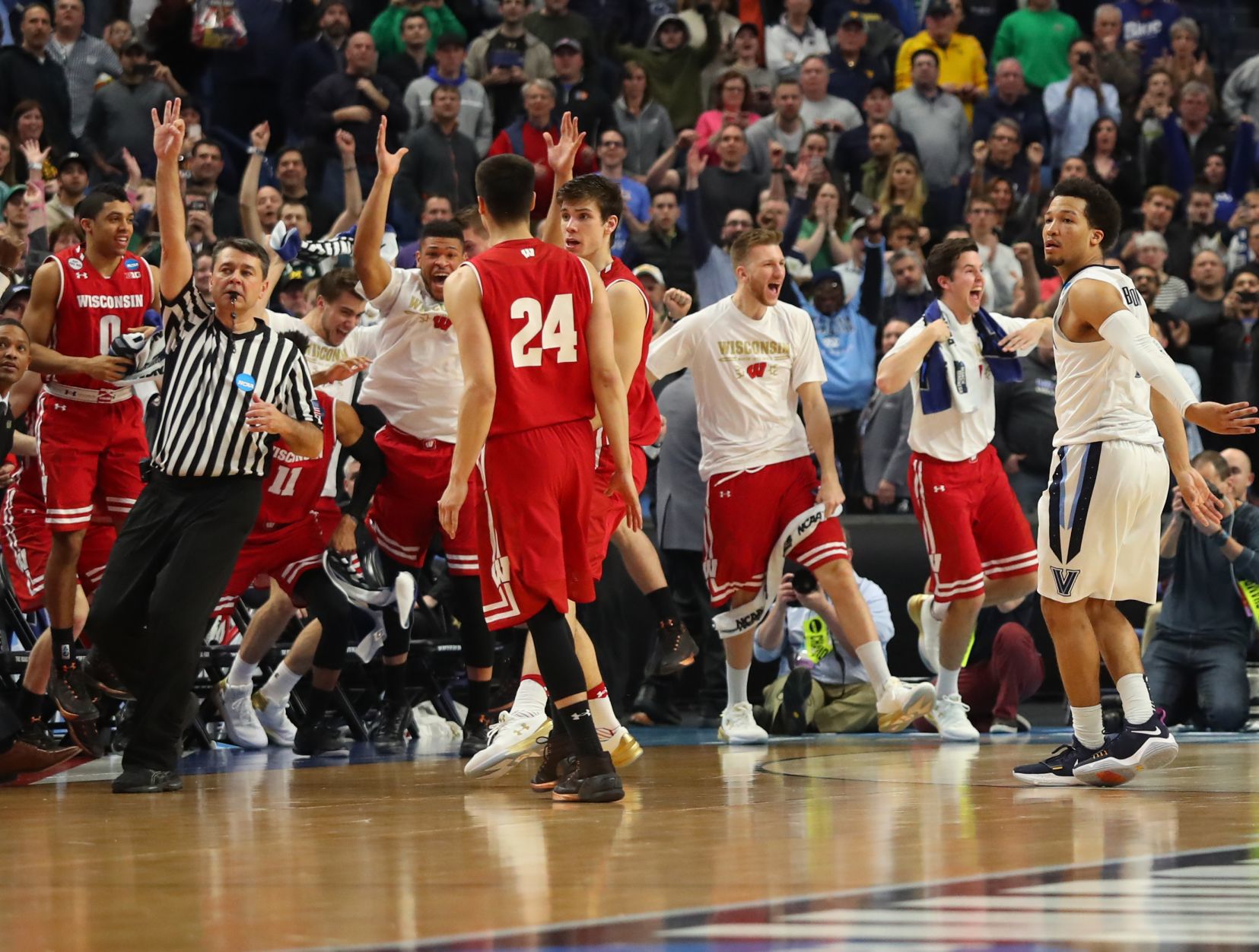 Badgers 65, Wildcats 62